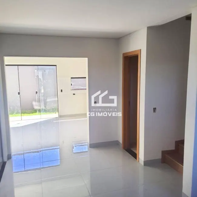 Sobrado com 3 quartos à venda, 150m2 em Campo Grande - MS - imagem 4 Foto 4 de Sobrado com 3 quartos à venda, 150m2 em Campo Grande - MS
