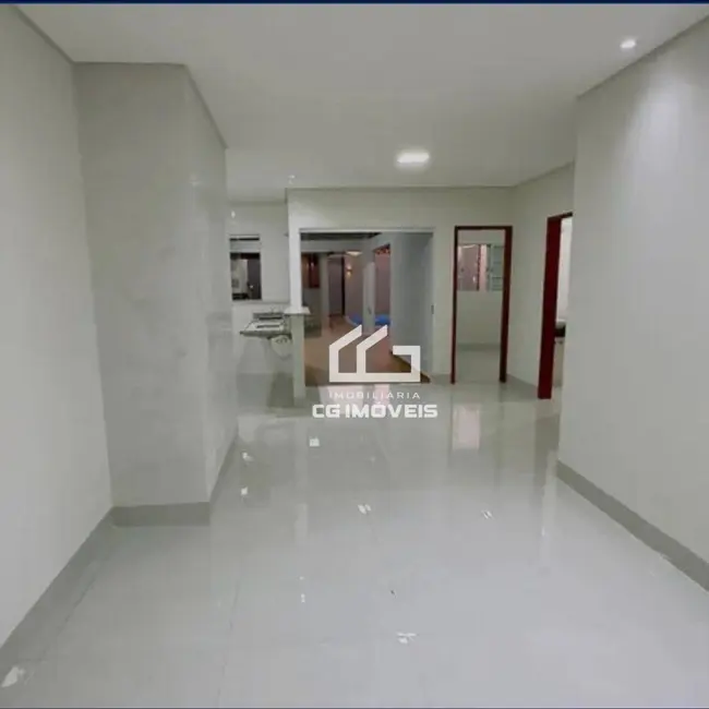 Casa com 2 quartos à venda, 225m2 em Parque Residencial Rita Vieira, Campo Grande - MS - imagem 4 Foto 4 de Casa com 2 quartos à venda, 225m2 em Parque Residencial Rita Vieira, Campo Grande - MS