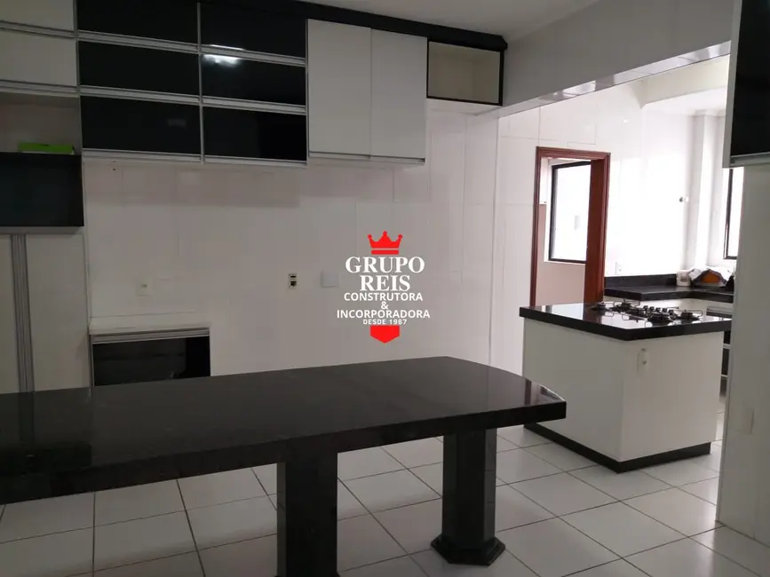 Foto 9 de Apartamento com 3 quartos à venda, 120m2 em Guilhermina, Praia Grande - SP