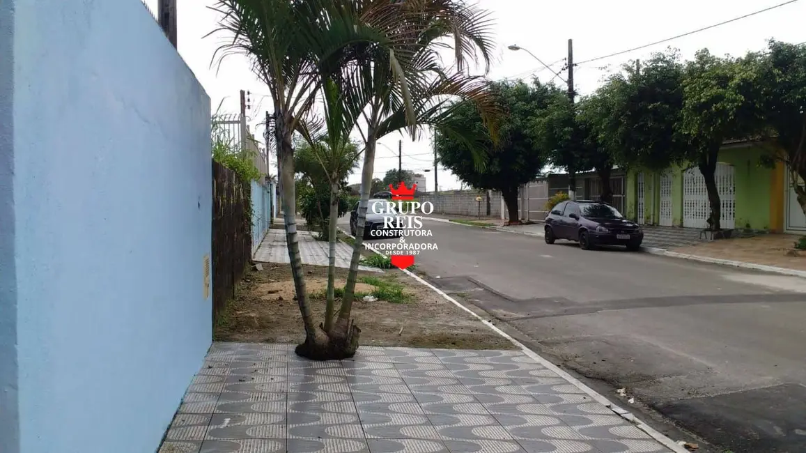 Foto 1 de Casa com 2 quartos para alugar, 60m2 em Cidade da Criança, Praia Grande - SP