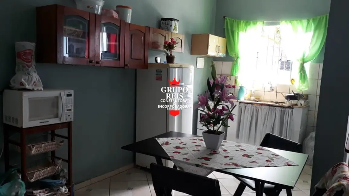 Foto 8 de Casa com 2 quartos para alugar, 60m2 em Cidade da Criança, Praia Grande - SP