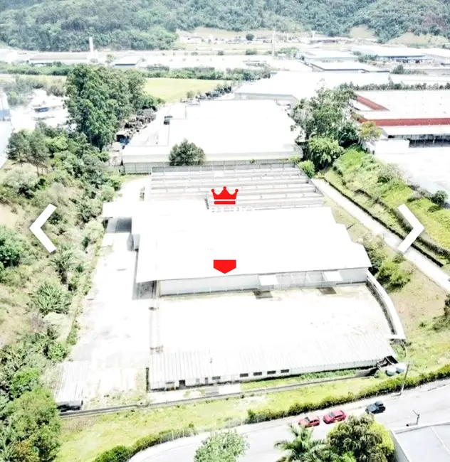 Foto 1 de Armazém / Galpão com 3 quartos para alugar, 7669m2 em Jardim Itaquiti, Barueri - SP