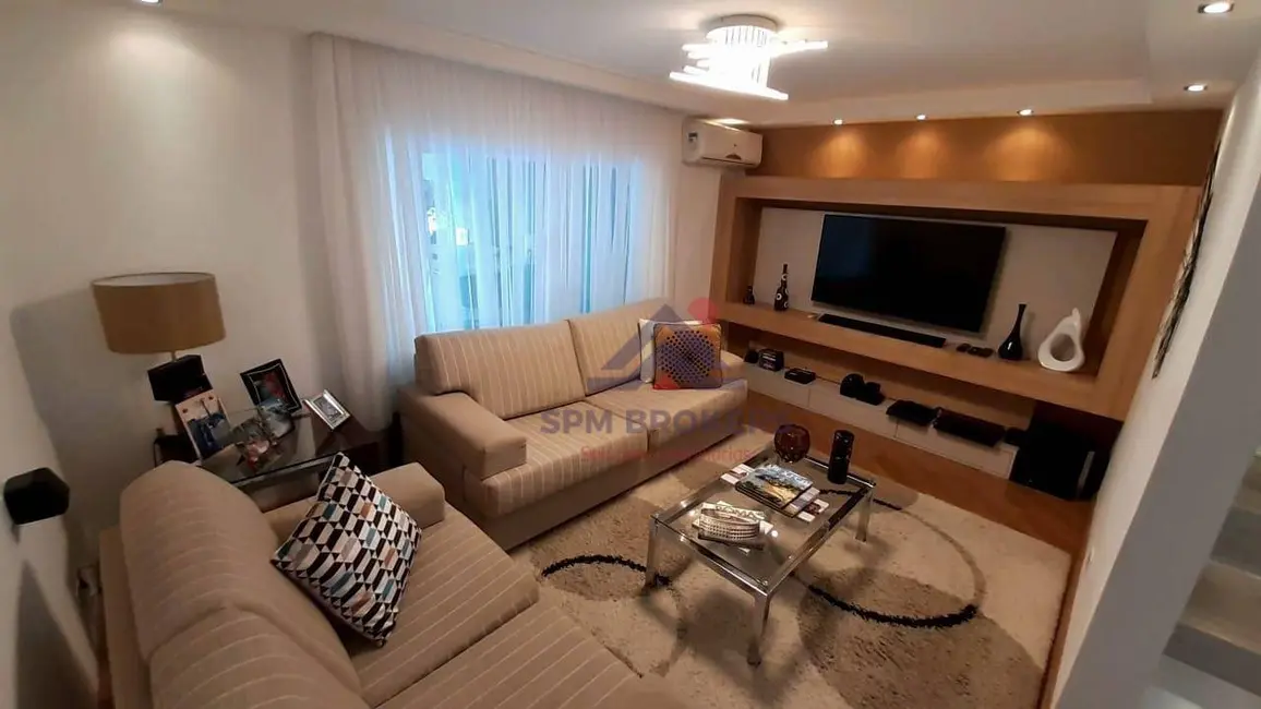 Sobrado com 3 quartos à venda, 270m2 em Campestre, Santo Andre - SP - imagem 3 Foto 3 de Sobrado com 3 quartos à venda, 270m2 em Campestre, Santo Andre - SP