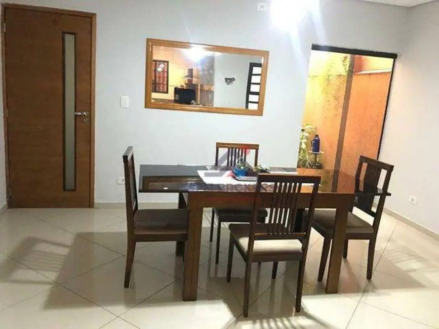 Foto 2 de Sobrado com 3 quartos à venda, 290m2 em Vila Mazzei, Santo Andre - SP