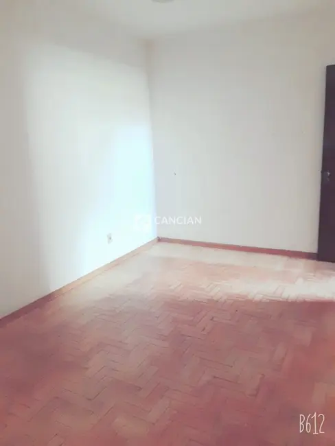 Casa com 4 quartos à venda, 216m2 em Camobi, Santa Maria - RS - imagem 7 Foto 7 de Casa com 4 quartos à venda, 216m2 em Camobi, Santa Maria - RS