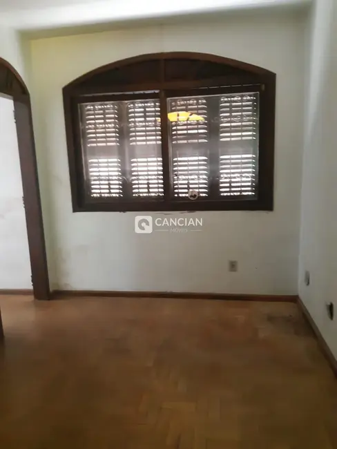 Casa com 4 quartos à venda, 216m2 em Camobi, Santa Maria - RS - imagem 8 Foto 8 de Casa com 4 quartos à venda, 216m2 em Camobi, Santa Maria - RS