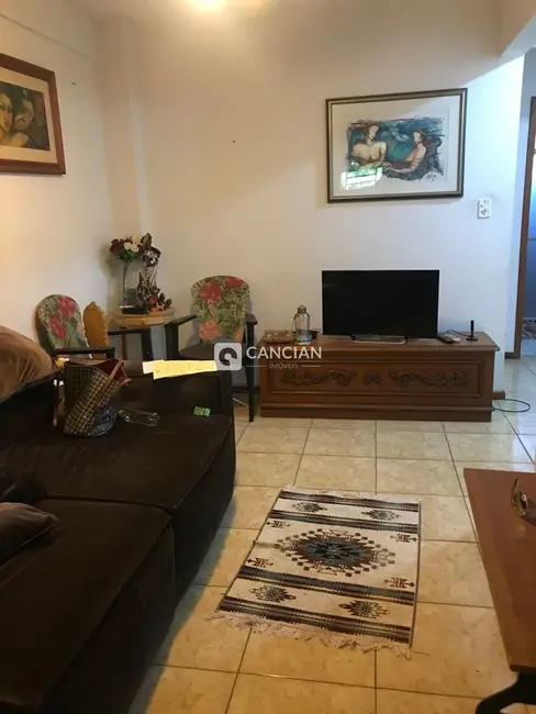 Foto 3 de Apartamento com 2 quartos à venda, 45m2 em Nossa Senhora Medianeira, Santa Maria - RS
