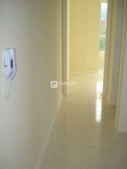 Foto 3 de Apartamento com 1 quarto à venda, 44m2 em Nossa Senhora do Rosário, Santa Maria - RS