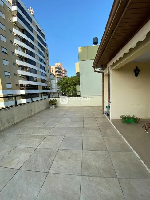 Foto 7 de Cobertura com 3 quartos à venda, 199m2 em Centro, Santa Maria - RS