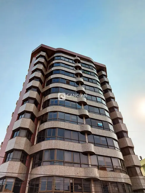 Foto 2 de Apartamento com 3 quartos à venda, 178m2 em Nossa Senhora Medianeira, Santa Maria - RS