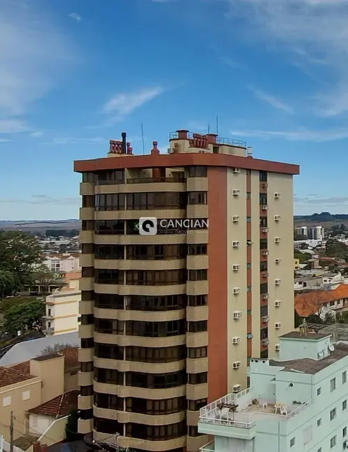 Foto 1 de Apartamento com 3 quartos à venda, 178m2 em Nossa Senhora Medianeira, Santa Maria - RS