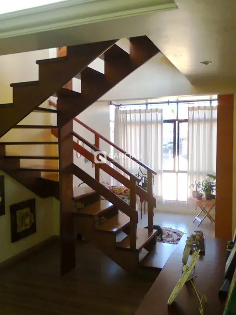 Foto 7 de Apartamento com 4 quartos à venda, 230m2 em Nossa Senhora do Rosário, Santa Maria - RS