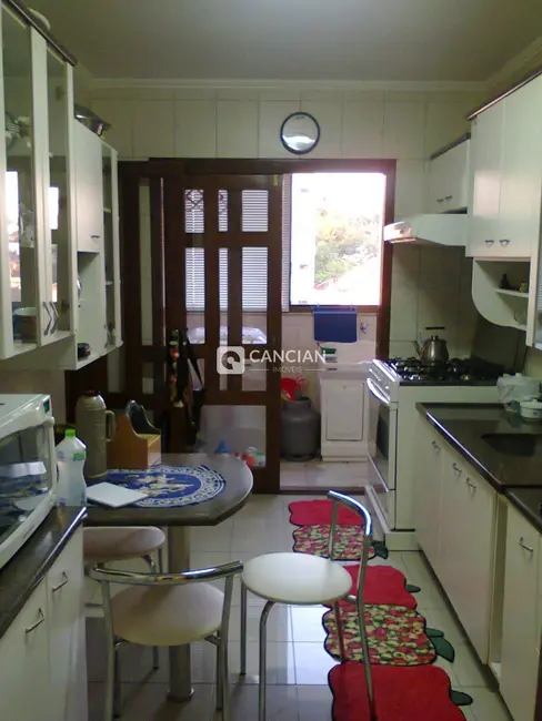 Foto 3 de Apartamento com 4 quartos à venda, 230m2 em Nossa Senhora do Rosário, Santa Maria - RS