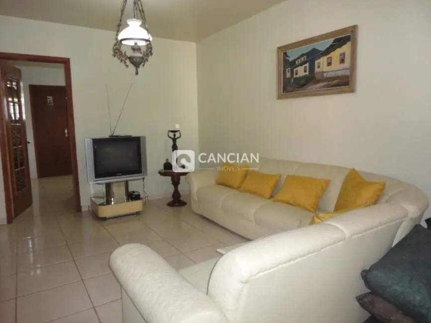 Foto 2 de Casa com 3 quartos à venda, 99m2 em Nossa Senhora Medianeira, Santa Maria - RS