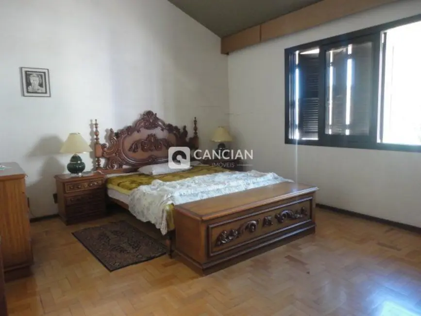 Foto 7 de Casa com 6 quartos à venda, 340m2 em Centro, Santa Maria - RS