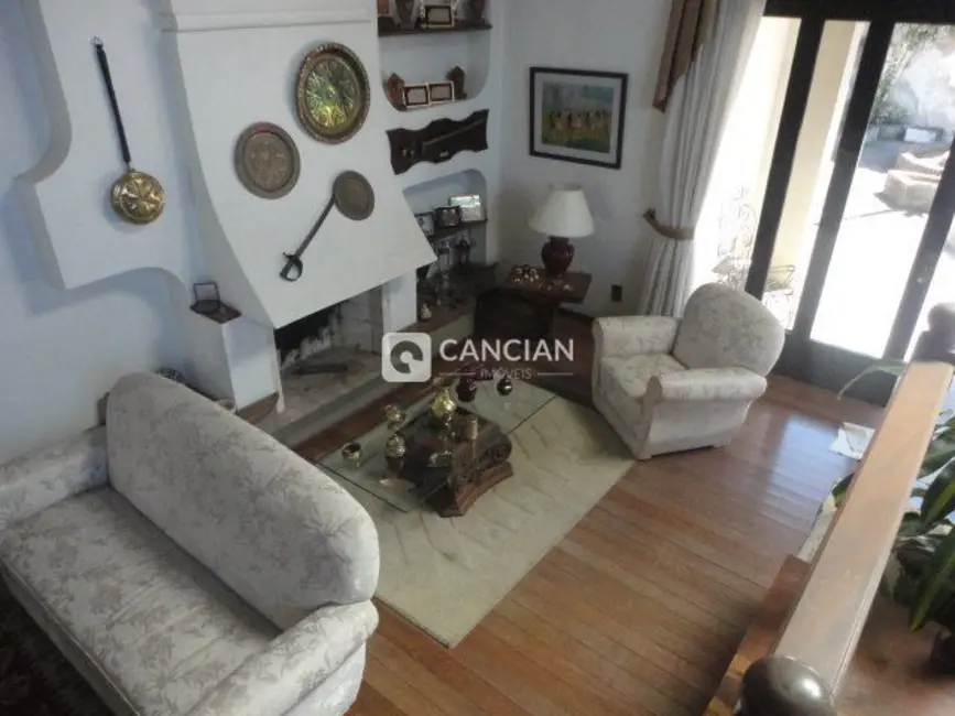 Foto 5 de Casa com 6 quartos à venda, 340m2 em Centro, Santa Maria - RS