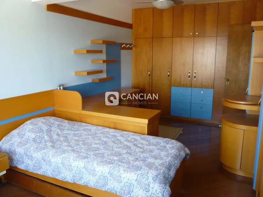 Foto 8 de Apartamento com 4 quartos à venda, 284m2 em Nossa Senhora de Fátima, Santa Maria - RS