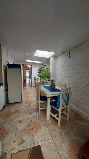 Foto 9 de Casa com 2 quartos à venda, 160m2 em Lorenzi, Santa Maria - RS