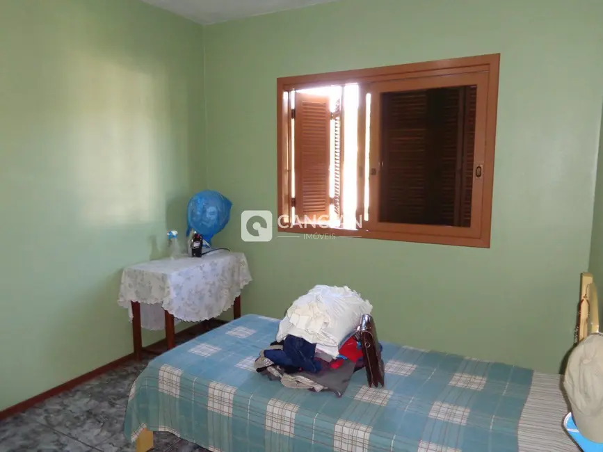 Foto 8 de Casa com 3 quartos à venda, 162m2 em Nossa Senhora do Perpétuo Socorro, Santa Maria - RS