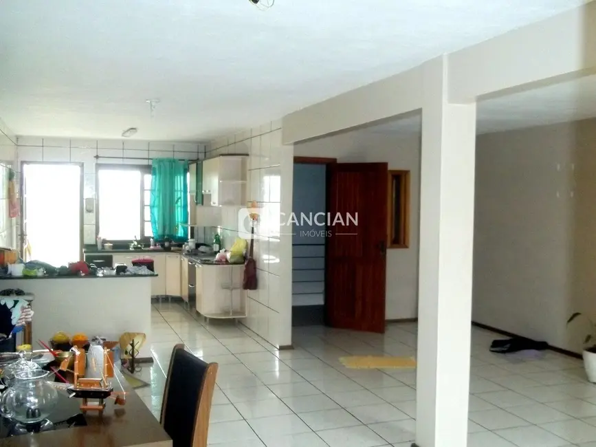 Casa com 6 quartos à venda, 298m2 em Lorenzi, Santa Maria - RS - imagem 3 Foto 3 de Casa com 6 quartos à venda, 298m2 em Lorenzi, Santa Maria - RS