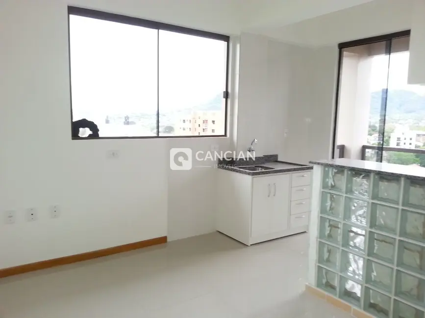 Foto 2 de Apartamento com 1 quarto à venda, 34m2 em Nossa Senhora do Rosário, Santa Maria - RS