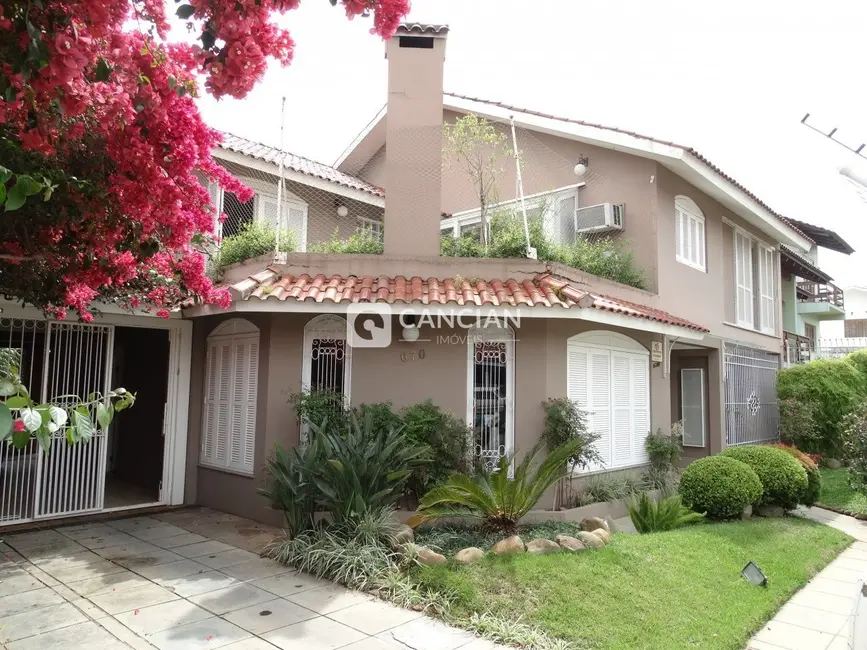 Foto 1 de Casa com 3 quartos à venda, 400m2 em Nossa Senhora de Lourdes, Santa Maria - RS