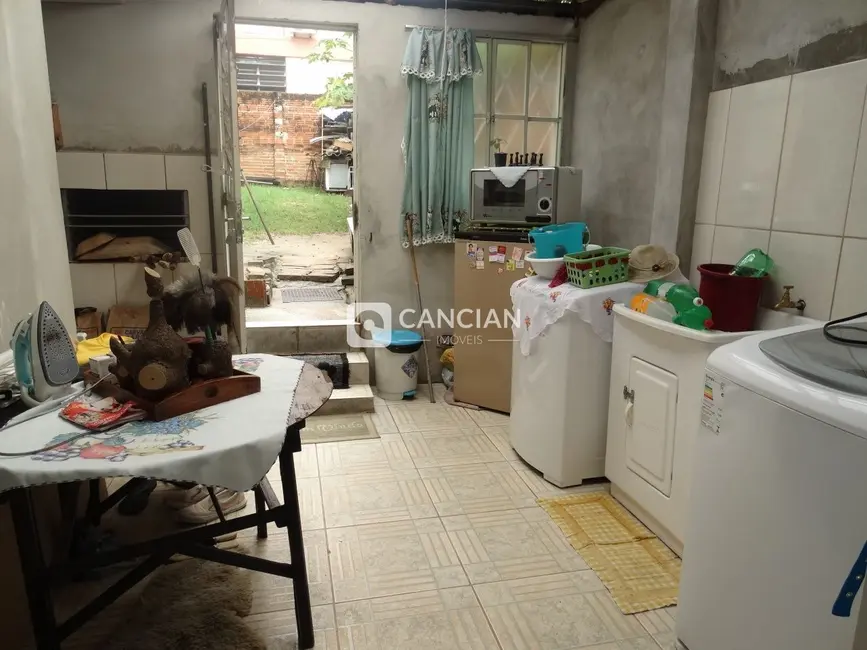 Casa com 3 quartos à venda, 110m2 em Centro, Santa Maria - RS - imagem 5 Foto 5 de Casa com 3 quartos à venda, 110m2 em Centro, Santa Maria - RS