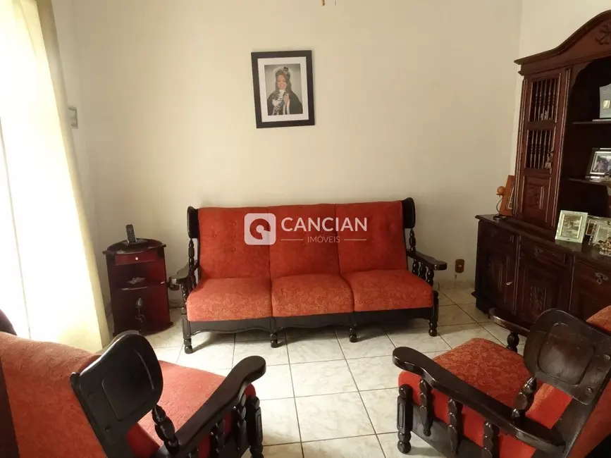 Foto 2 de Casa com 3 quartos à venda, 110m2 em Centro, Santa Maria - RS