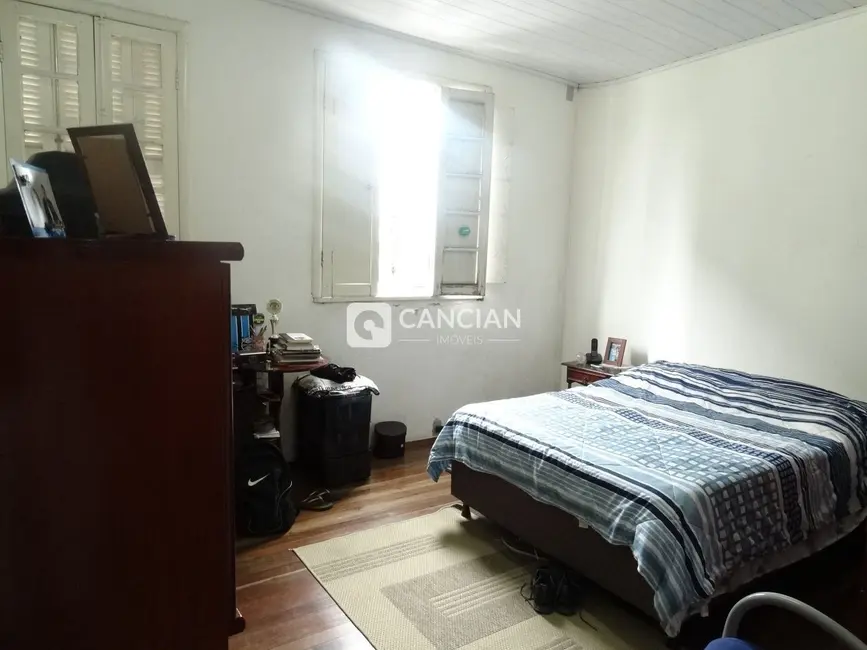 Casa com 3 quartos à venda, 110m2 em Centro, Santa Maria - RS - imagem 7 Foto 7 de Casa com 3 quartos à venda, 110m2 em Centro, Santa Maria - RS