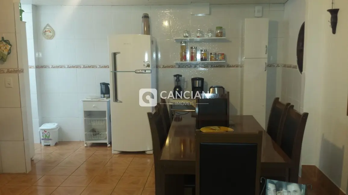 Casa com 3 quartos à venda, 147m2 em Tancredo Neves, Santa Maria - RS - imagem 8 Foto 8 de Casa com 3 quartos à venda, 147m2 em Tancredo Neves, Santa Maria - RS