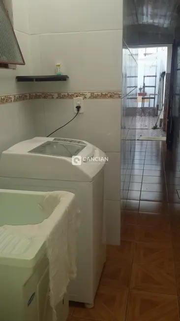 Casa com 3 quartos à venda, 147m2 em Tancredo Neves, Santa Maria - RS - imagem 9 Foto 9 de Casa com 3 quartos à venda, 147m2 em Tancredo Neves, Santa Maria - RS
