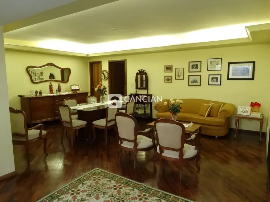 Foto 3 de Apartamento com 3 quartos à venda, 185m2 em Centro, Santa Maria - RS