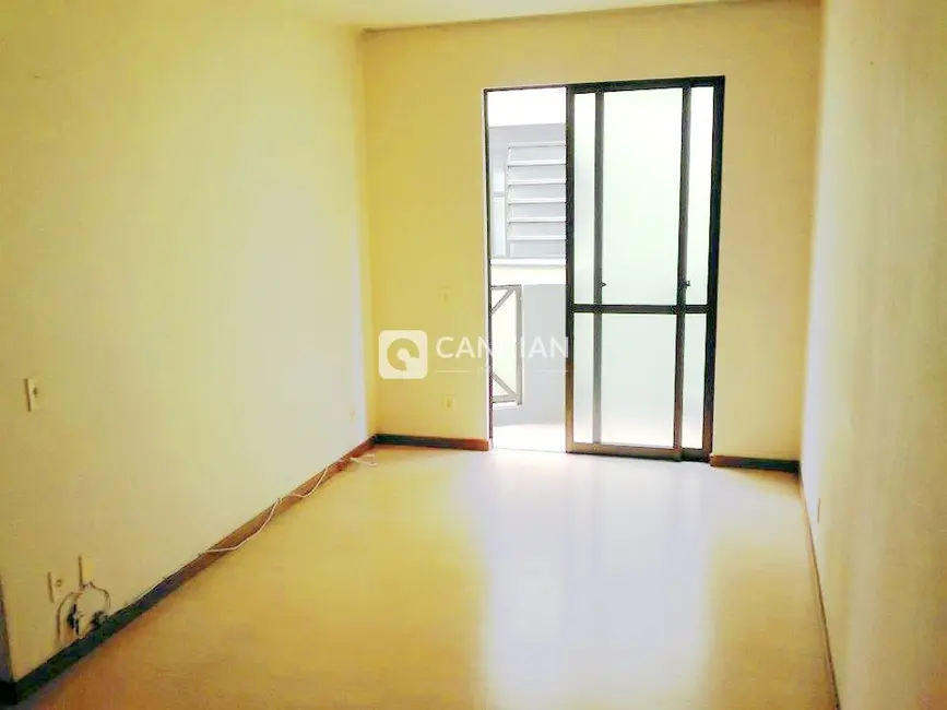 Foto 2 de Apartamento com 3 quartos à venda, 85m2 em Centro, Santa Maria - RS