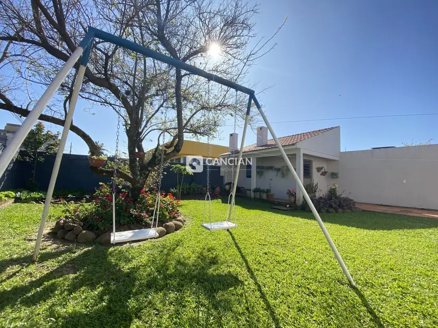 Casa com 4 quartos à venda, 333m2 em Camobi, Santa Maria - RS - imagem 3 Foto 3 de Casa com 4 quartos à venda, 333m2 em Camobi, Santa Maria - RS