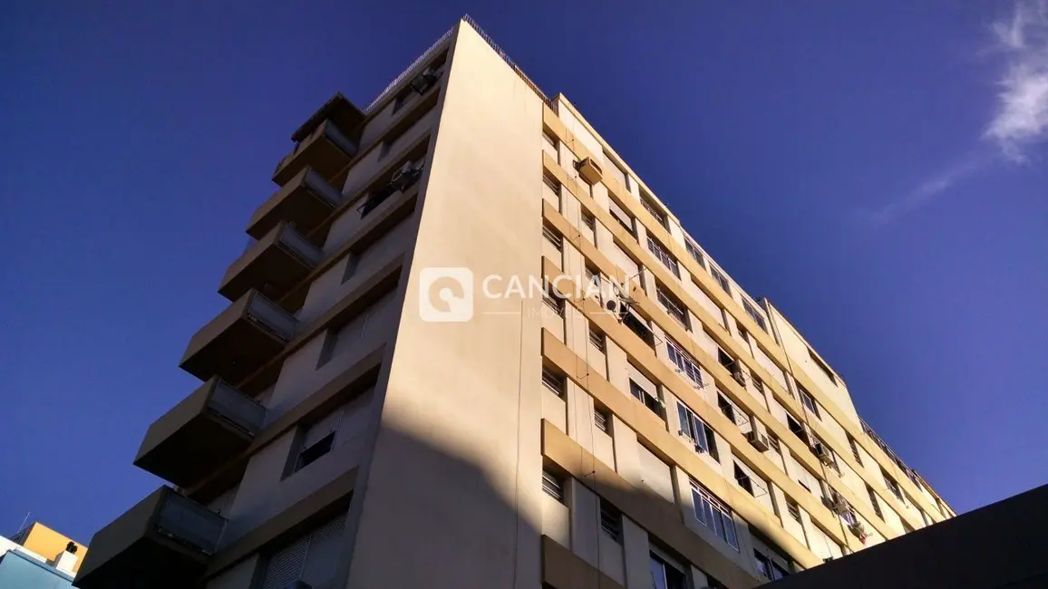 Foto 1 de Cobertura com 4 quartos à venda, 180m2 em Centro, Santa Maria - RS
