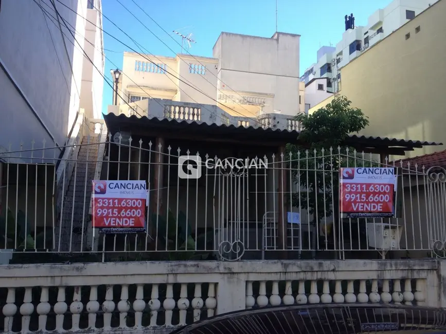 Foto 1 de Terreno / Lote à venda, 403m2 em Centro, Santa Maria - RS