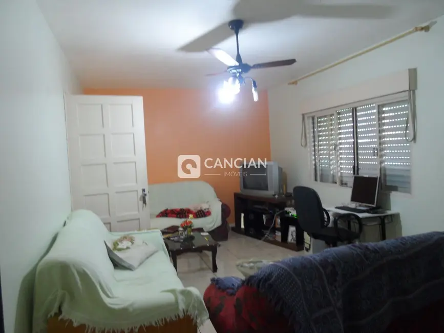 Foto 3 de Casa com 6 quartos à venda, 295m2 em Nossa Senhora do Perpétuo Socorro, Santa Maria - RS