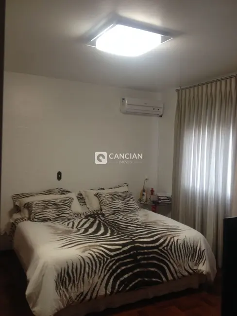 Cobertura com 5 quartos à venda, 230m2 em Nossa Senhora de Fátima, Santa Maria - RS - imagem 6 Foto 6 de Cobertura com 5 quartos à venda, 230m2 em Nossa Senhora de Fátima, Santa Maria - RS