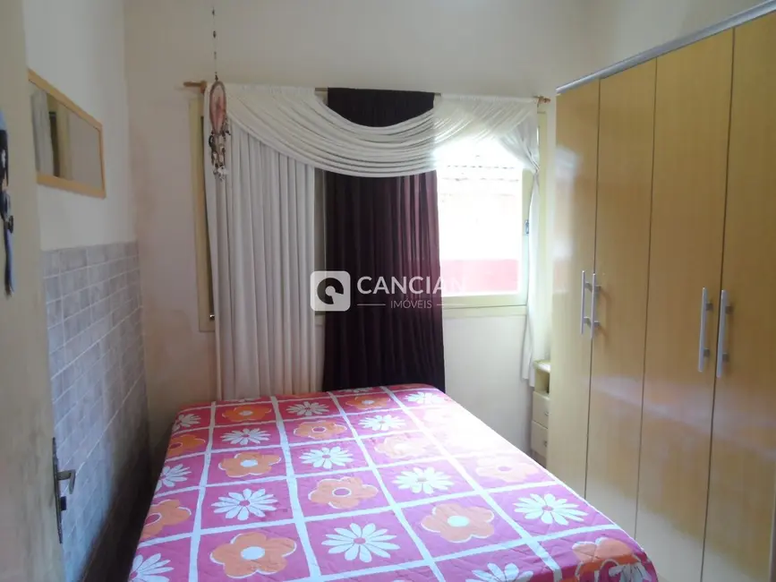 Foto 9 de Casa com 6 quartos à venda, 330m2 em Presidente João Goulart, Santa Maria - RS