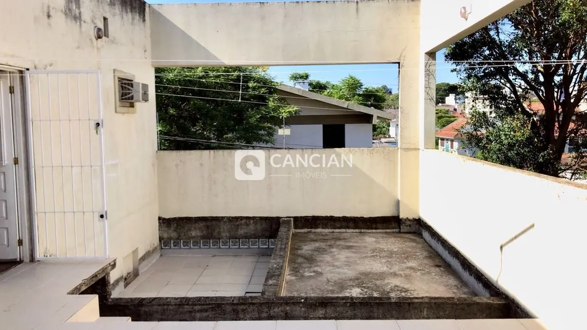 Casa com 4 quartos à venda, 358m2 em Nossa Senhora do Rosário, Santa Maria - RS - imagem 4 Foto 4 de Casa com 4 quartos à venda, 358m2 em Nossa Senhora do Rosário, Santa Maria - RS
