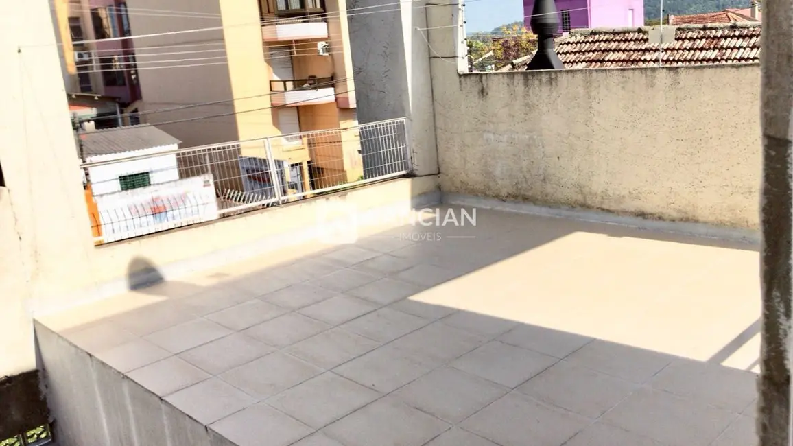 Casa com 4 quartos à venda, 358m2 em Nossa Senhora do Rosário, Santa Maria - RS - imagem 3 Foto 3 de Casa com 4 quartos à venda, 358m2 em Nossa Senhora do Rosário, Santa Maria - RS