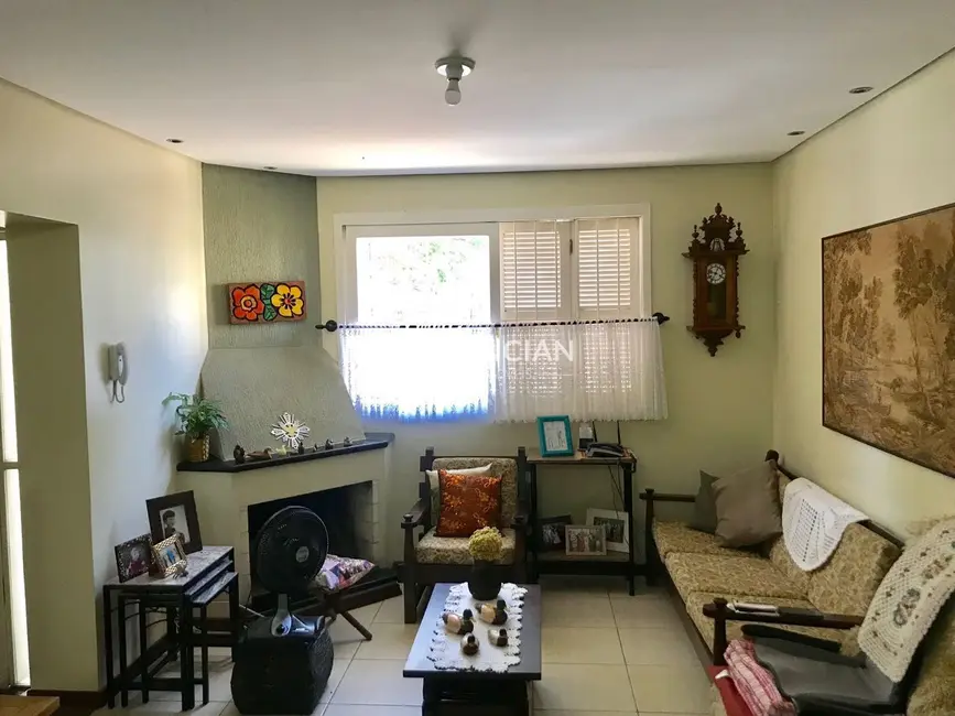 Casa com 4 quartos à venda, 358m2 em Nossa Senhora do Rosário, Santa Maria - RS - imagem 5 Foto 5 de Casa com 4 quartos à venda, 358m2 em Nossa Senhora do Rosário, Santa Maria - RS