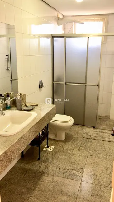 Casa com 4 quartos à venda, 358m2 em Nossa Senhora do Rosário, Santa Maria - RS - imagem 7 Foto 7 de Casa com 4 quartos à venda, 358m2 em Nossa Senhora do Rosário, Santa Maria - RS