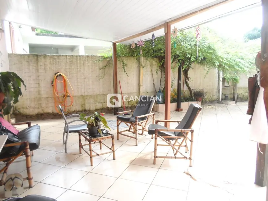 Casa com 4 quartos à venda, 136m2 em Dom Antônio Reis, Santa Maria - RS - imagem 9 Foto 9 de Casa com 4 quartos à venda, 136m2 em Dom Antônio Reis, Santa Maria - RS