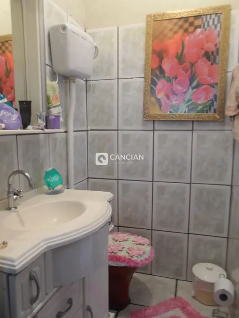 Casa com 4 quartos à venda, 136m2 em Dom Antônio Reis, Santa Maria - RS - imagem 7 Foto 7 de Casa com 4 quartos à venda, 136m2 em Dom Antônio Reis, Santa Maria - RS