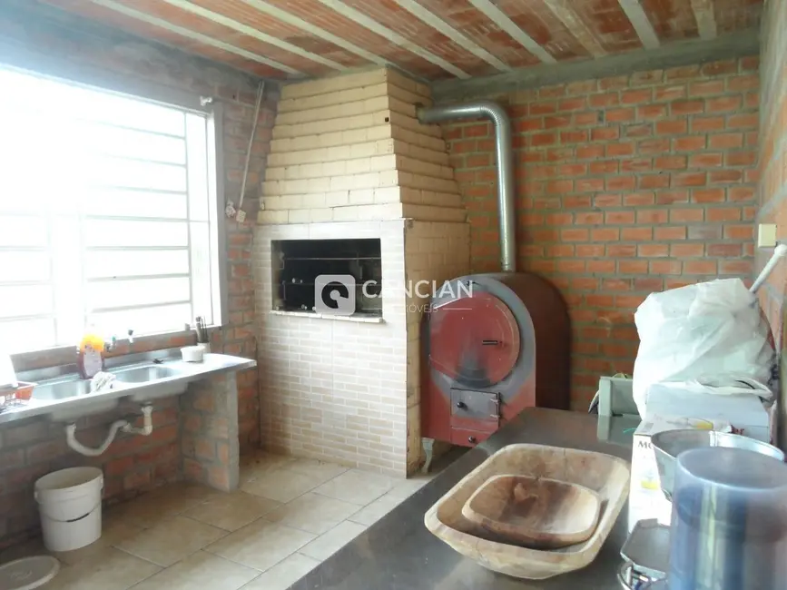 Casa com 3 quartos à venda, 230m2 em Camobi, Santa Maria - RS - imagem 2 Foto 2 de Casa com 3 quartos à venda, 230m2 em Camobi, Santa Maria - RS