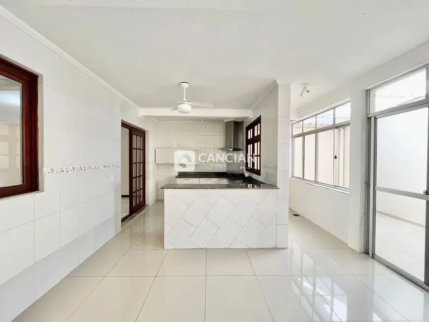 Casa de Condomínio com 4 quartos à venda, 320m2 em Camobi, Santa Maria - RS - imagem 8 Foto 8 de Casa de Condomínio com 4 quartos à venda, 320m2 em Camobi, Santa Maria - RS