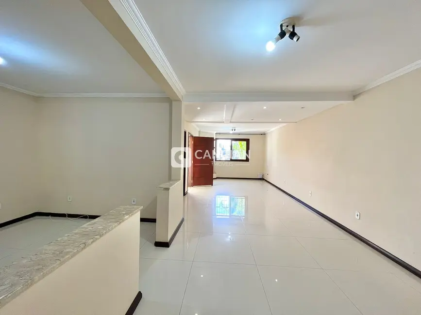 Casa de Condomínio com 4 quartos à venda, 320m2 em Camobi, Santa Maria - RS - imagem 4 Foto 4 de Casa de Condomínio com 4 quartos à venda, 320m2 em Camobi, Santa Maria - RS