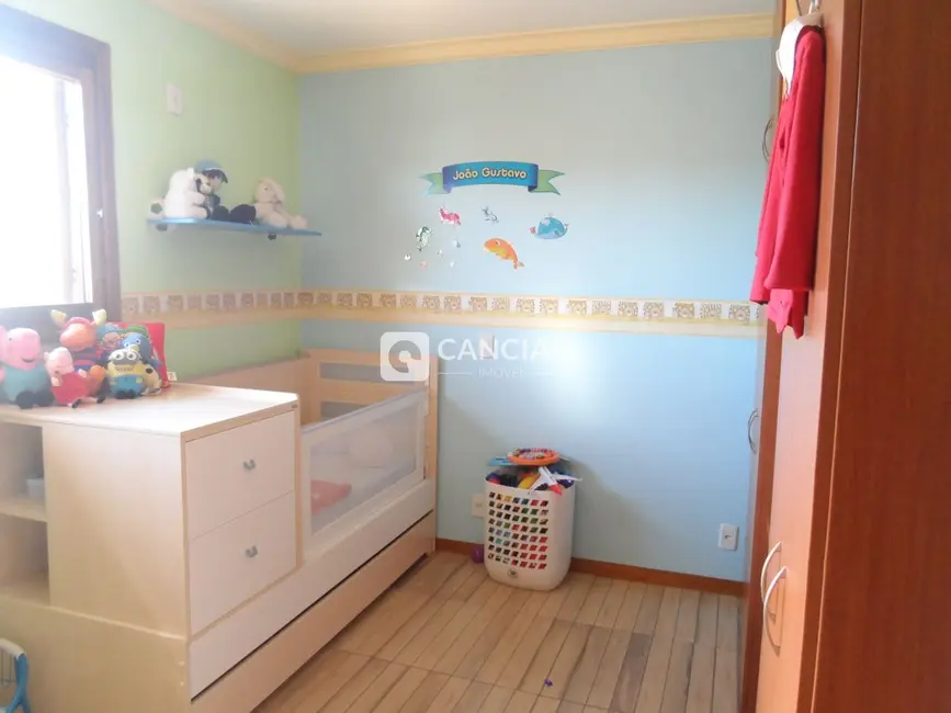 Casa com 6 quartos à venda, 372m2 em Camobi, Santa Maria - RS - imagem 8 Foto 8 de Casa com 6 quartos à venda, 372m2 em Camobi, Santa Maria - RS