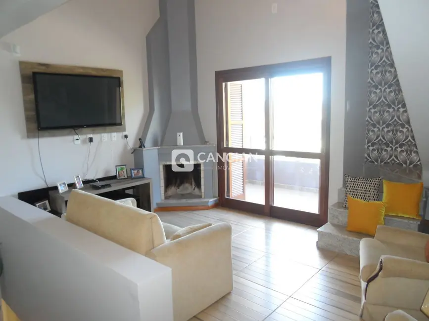 Foto 2 de Casa com 6 quartos à venda, 372m2 em Camobi, Santa Maria - RS